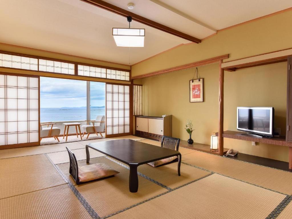 Hotel Sanrakuso Shirahama Luaran gambar